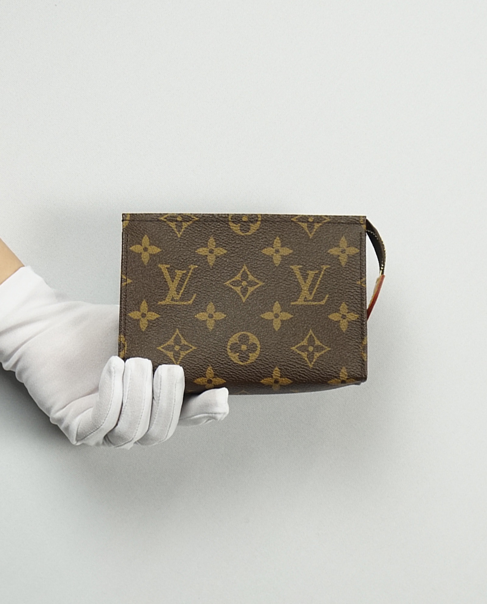 Toiletry pouch 15 online louis vuitton